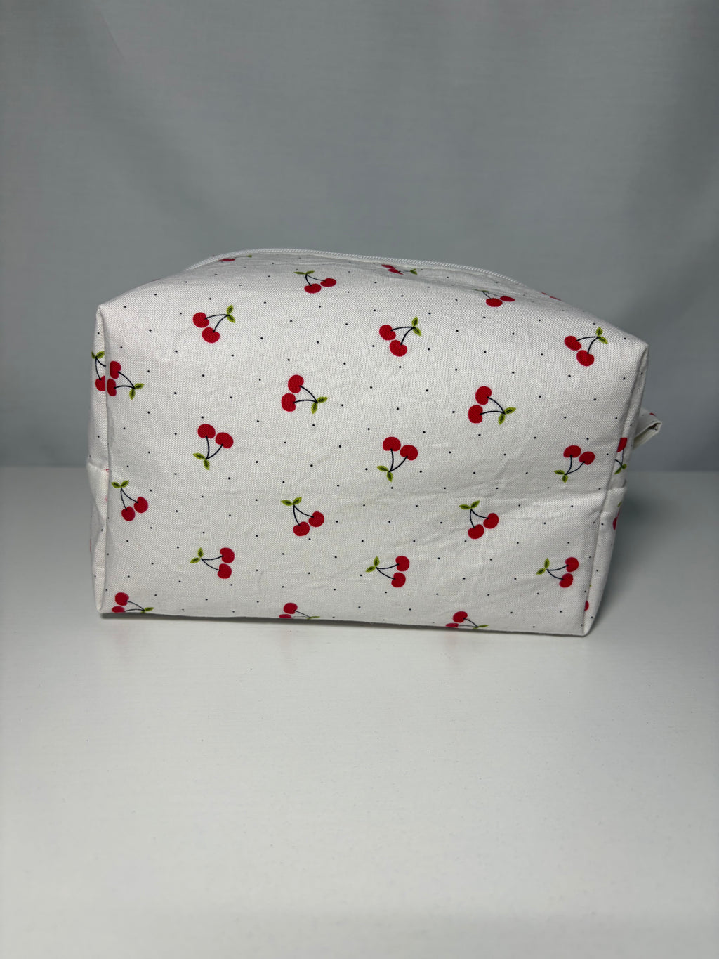 M White Cherries