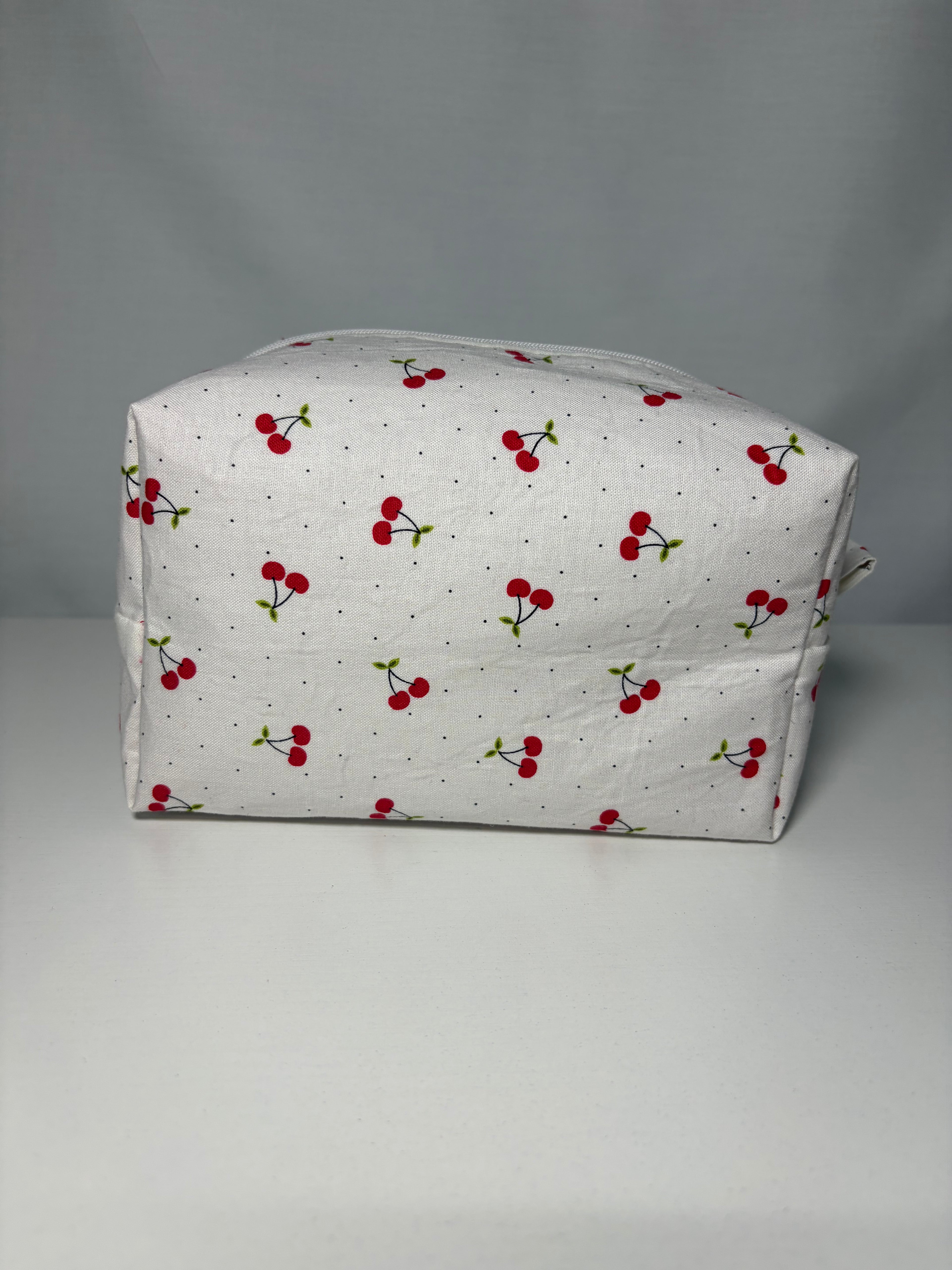 M White Cherries